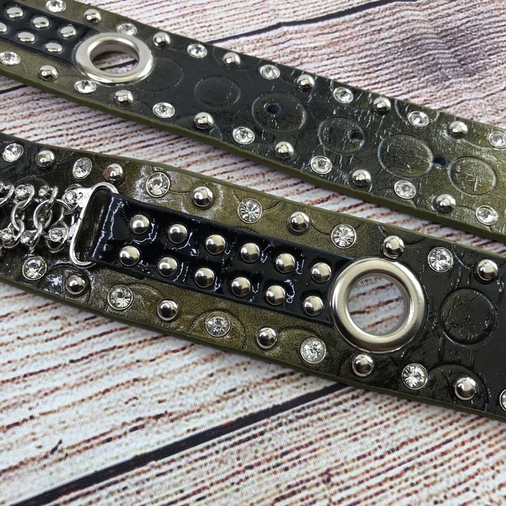 Blinged Out Ombré Patent Belt - Picture 3 of 14